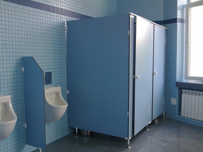 Как безопасно пользоваться общественным туалетом