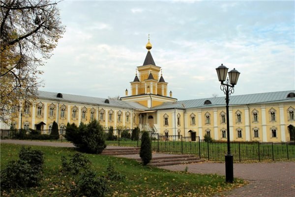 Nikolo-Ugreshsky monastery