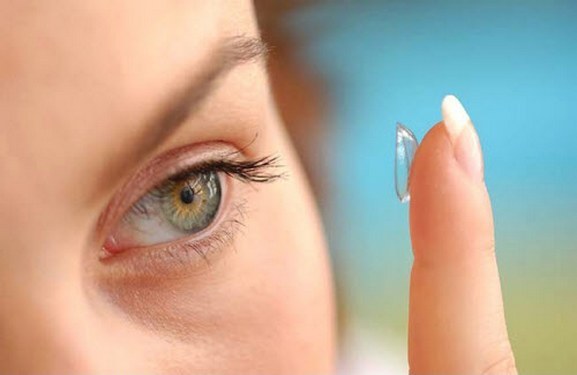 Как выбирать контактные линзы