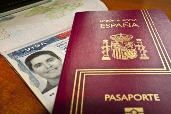 Какие нужны документы для получения визы в Испанию