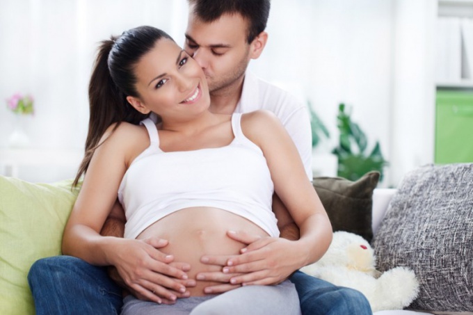Как можно заниматься любовью во время беременности 