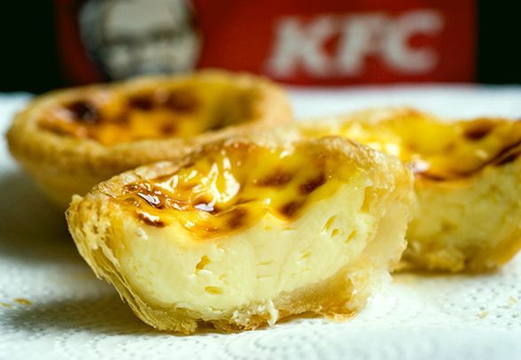 Вкусные слоеные корзиночки с яйцом