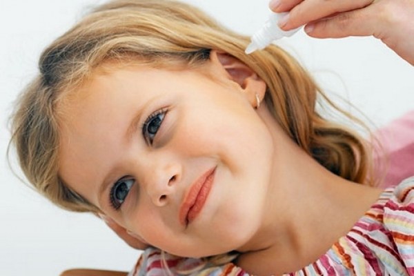 What to drip in an ear with otitis media