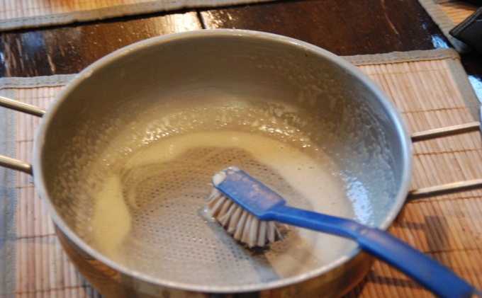 Как почистить кухонную утварь