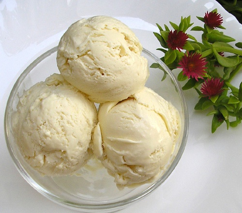 Ice cream and cream