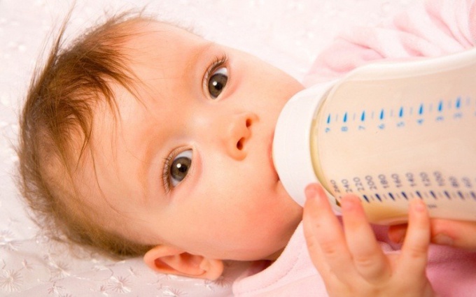 What mixture is recommended by pediatricians for newborns