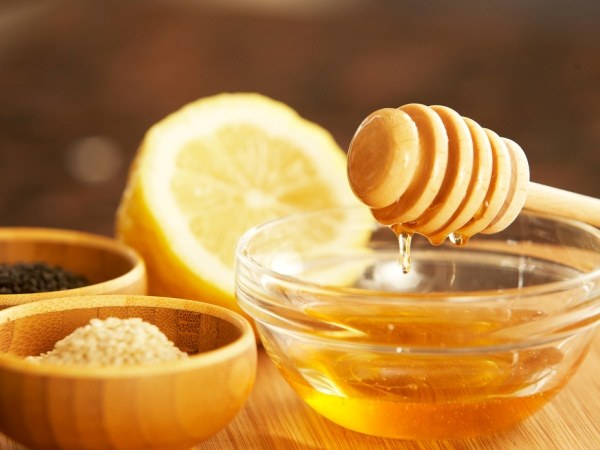 Как использовать мед в косметических целях