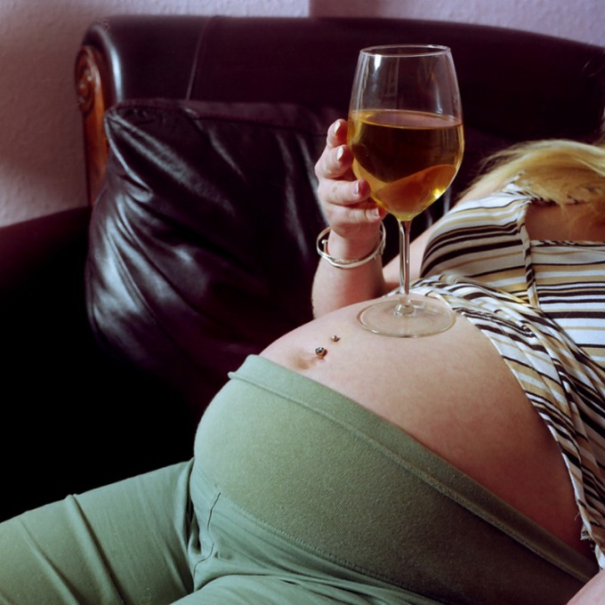 Как алкоголь может повлиять на будущее развитие ребенка