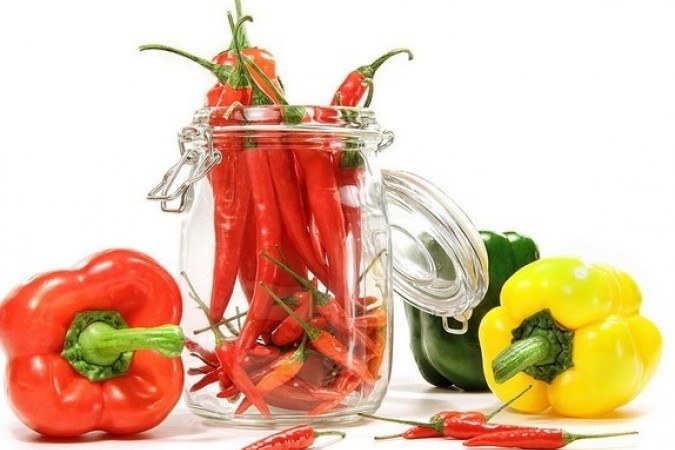 How to pickle hot peppers