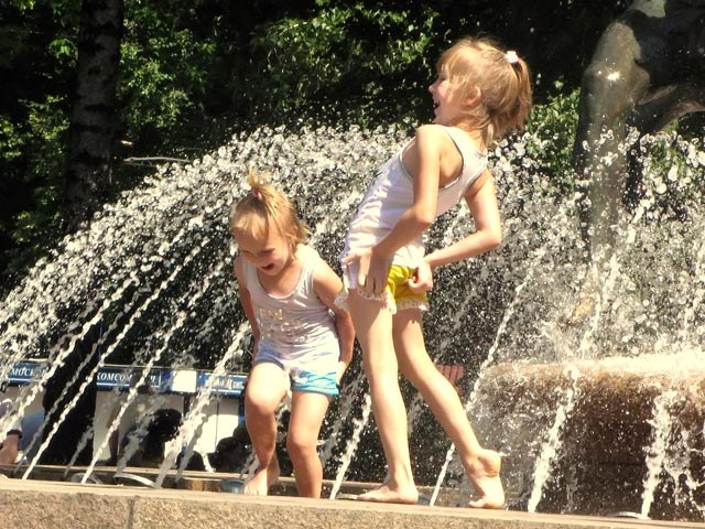 As children tolerate heat