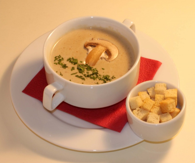 Крем-суп из шампиньонов - нестандартное блюдо к вашему столу