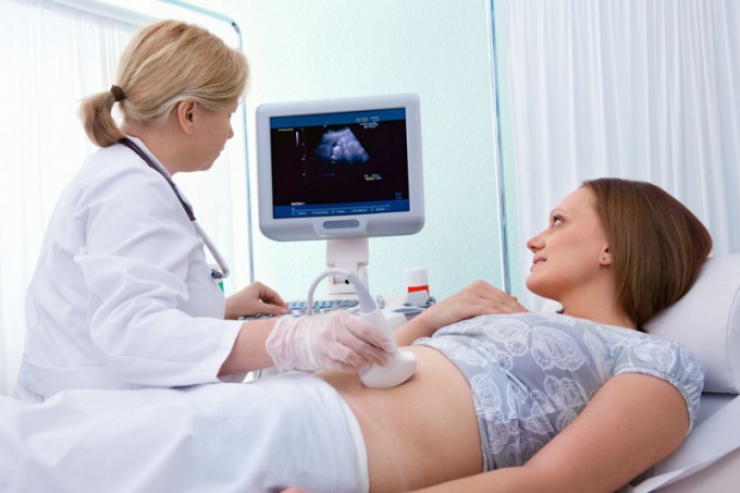 Экстракорпоральное оплодотворение помогает бездетным парам зачать ребенка