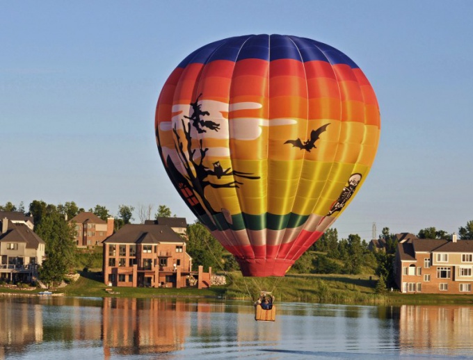 Flying hot air balloons attractive and exciting
