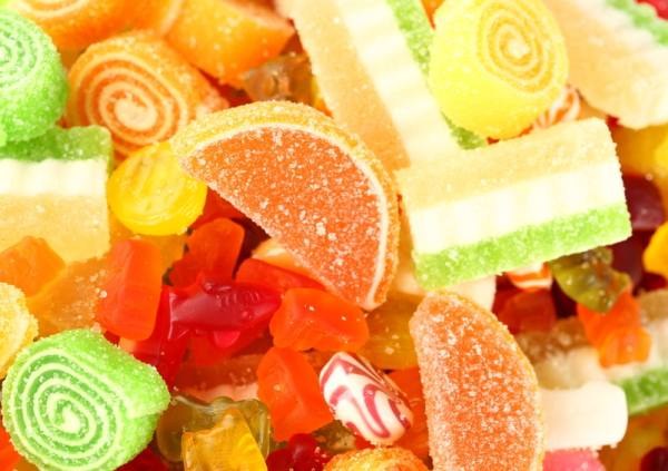 Could a large consumption of sweets can cause coughing