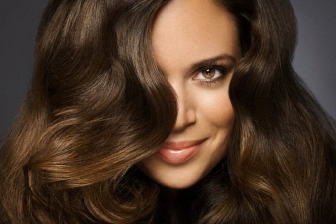 Can hair to change its natural color during growth