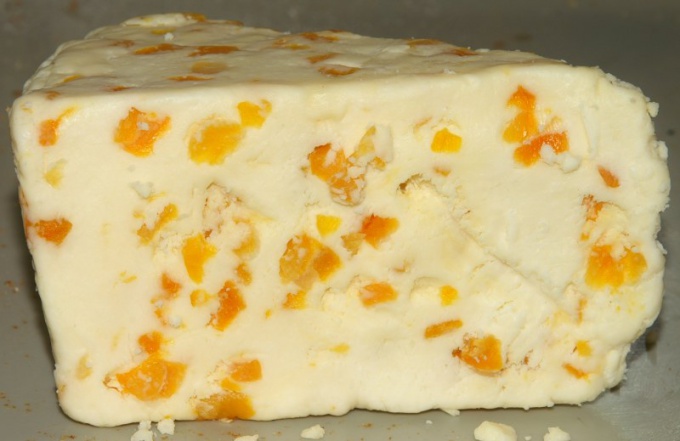 Сладкий плавленый сыр легко приготовить дома