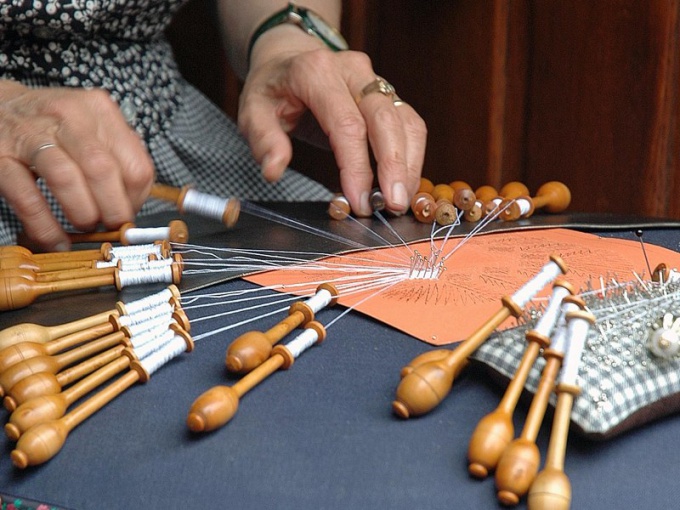 Драгоценное брюггское кружево: история и техника вязания