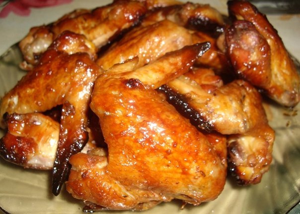 Chicken wings in sweet and sour sauce