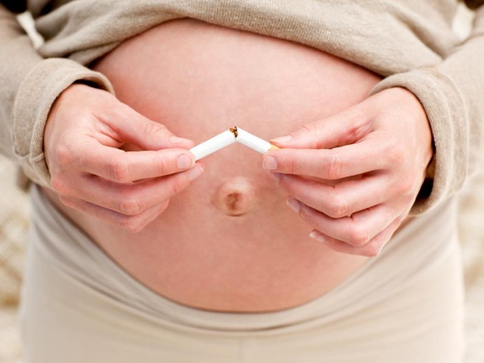 Can Smoking woman to bear a healthy child