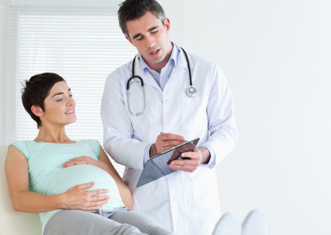 Чем опасно маловодие на последних сроках беременности