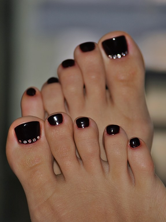 Neat pedicure