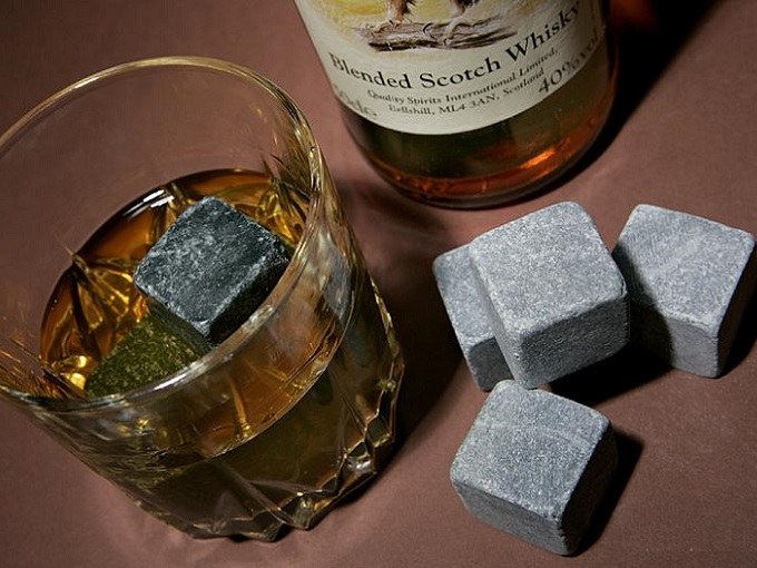 Why whisky stones