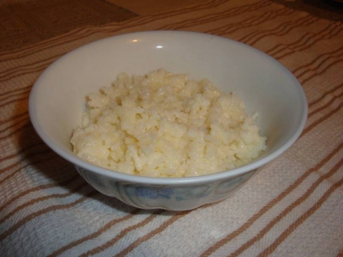 Rice porridge on the water is a universal side dish