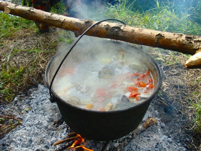 The recipe for fisherman's soup on the fire: the secrets of Russian cuisine 