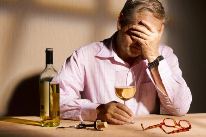 Алкогольный галлюциноз: причины и симптомы