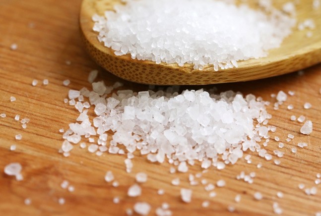 Что такое кошерная соль и чем она отличается от обычной 