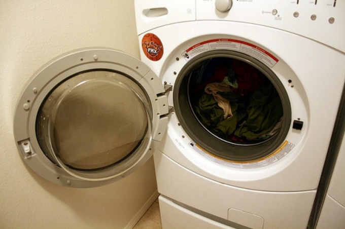 Запах из стиральной машины: причины появления и борьба с ним