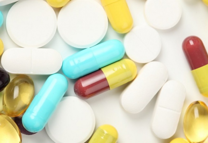 The b vitamins in pills: an overview 
