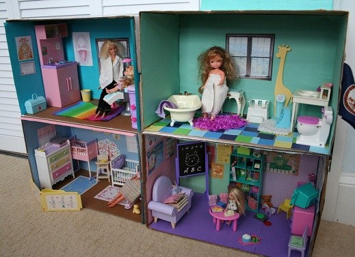 Домики для Барби – мечта многих девочек 