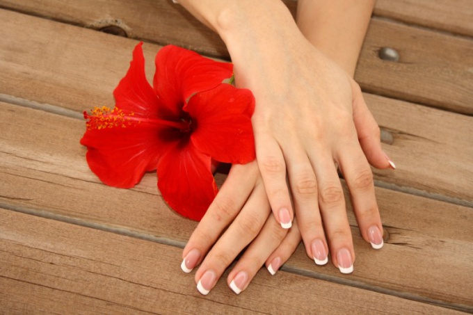 Fungus on the fingernails: the description of the disease and treatment 