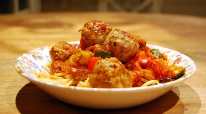 Mom's recipes: meatballs for kids 