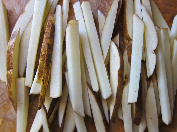 How to cut potatoes for frying