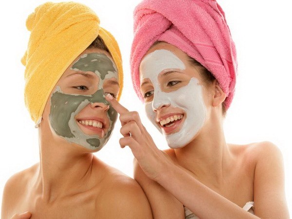 When to do facial mask in the morning or evening