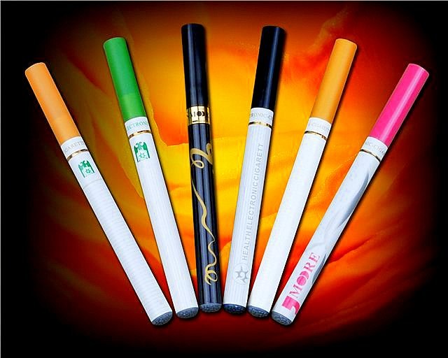 Electronic cigarettes look impressive, attractive, but, according to some scientists, they are far from unsafe