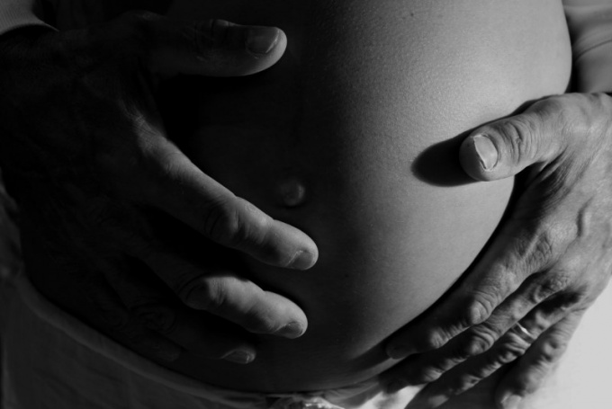 Как протекает беременность с отрицательной группой крови