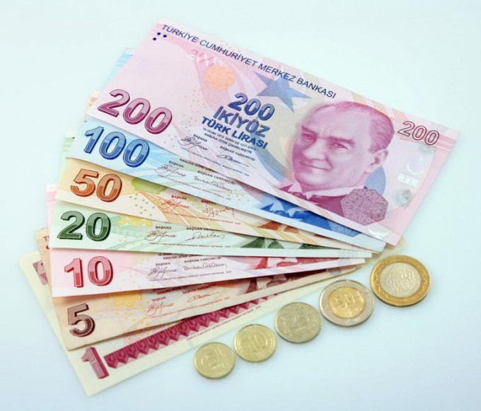 Какую валюту взять в Турцию