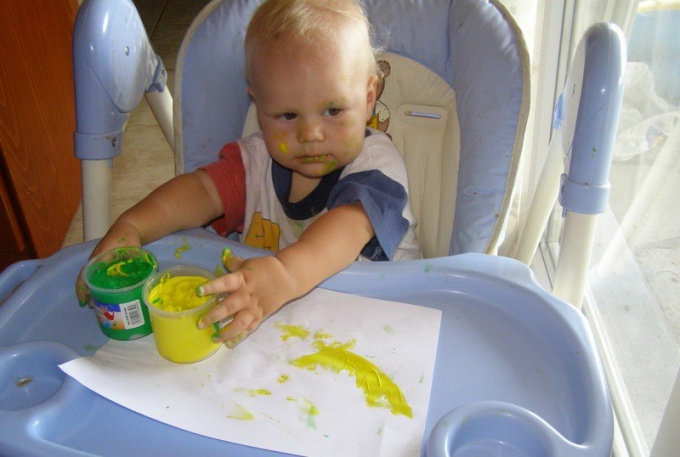 Пальчиковые краски для детей до года: пробуем рисовать 