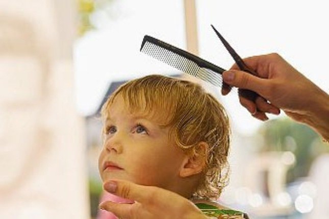 Как подстричь девочку коротко