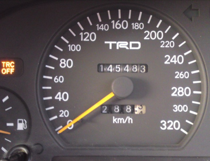 What is the mileage of the car 