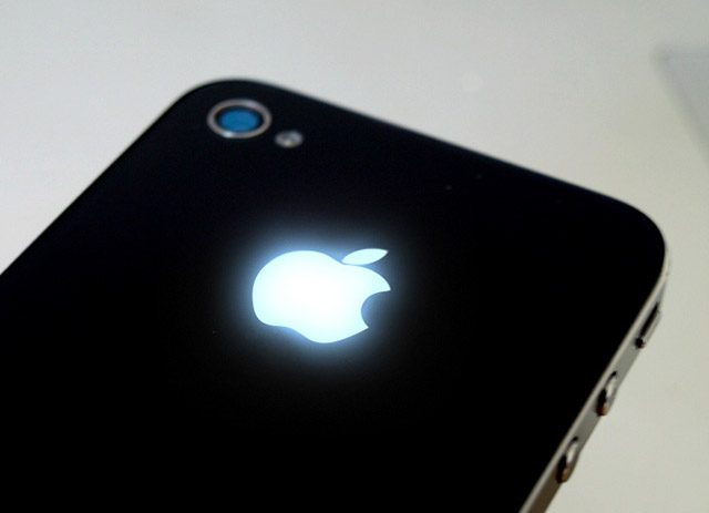 How to make the iPhone glowing Apple