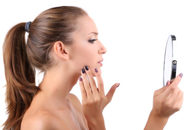  Угревая сыпь на лице: причины появления