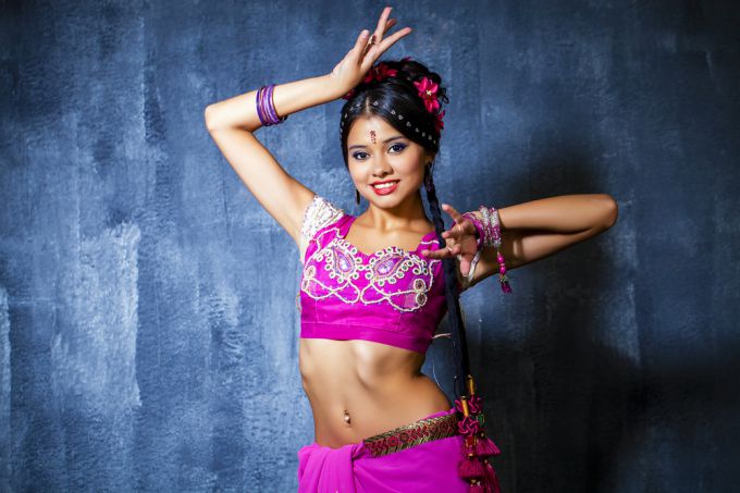 Индийский костюм для танца своими руками: два комплекта для начинающих