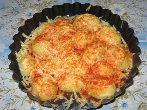 Delicious: potatoes with cheese