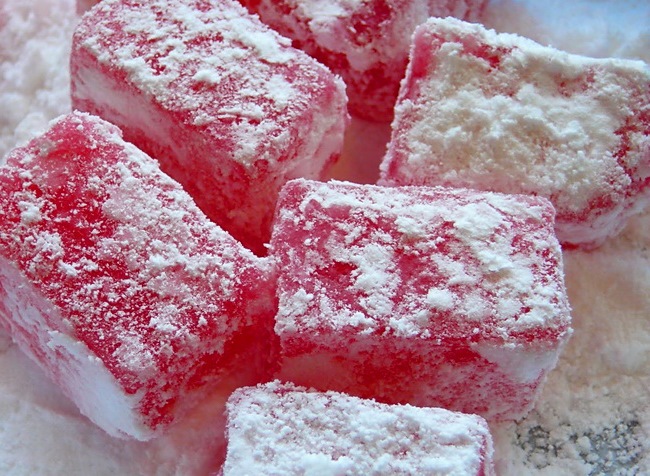 Strawberry Turkish delight at home