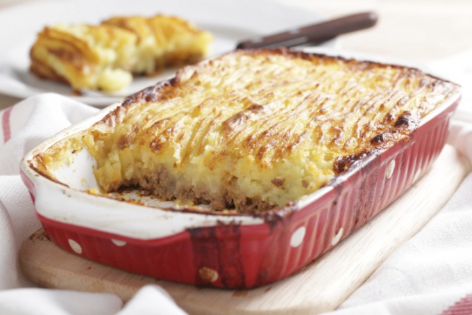 Potato casserole (mashed potatoes) is simple, hearty, delicious