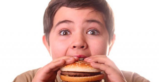 Как кормить ребенка с ожирением